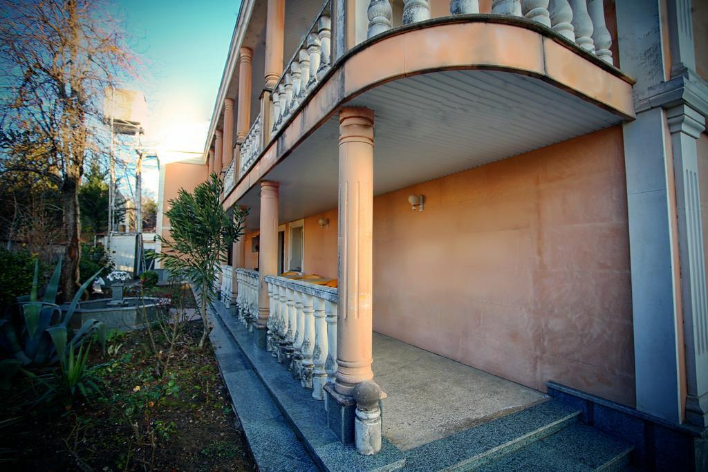 Apartment Gardenia Kutaissi Exterior foto